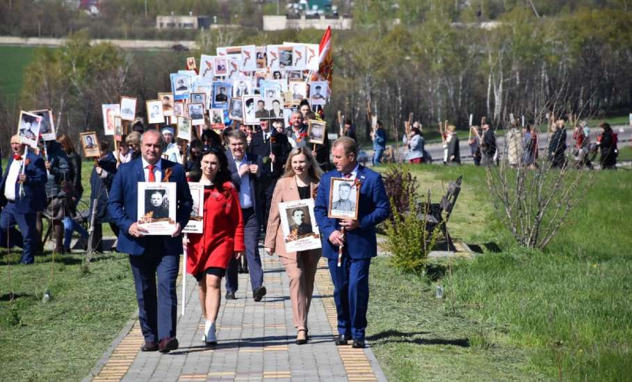У военно-мемориального комплекса «Знамя Победы» на Казинской горе накануне великого праздника Дня Победы состоялся митинг