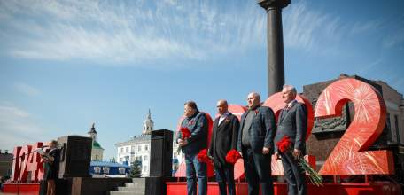 Игорь Артамонов в преддверии Дня Победы посетил Елец и дал старт патриотическому автопробегу