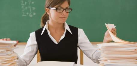 Липецкая область вошла в пятерку пилотных проектов России по сокращению бумажной нагрузки на педагогов