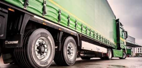 В Ельце сотрудниками полиции раскрыта кража двух колес с большегруза