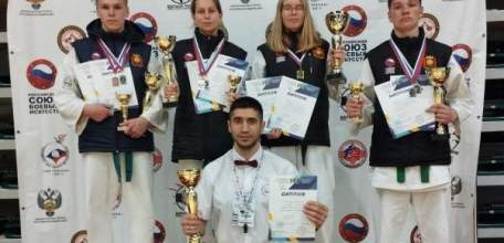 Елецкие студенты стали победителями и призёрами Всероссийских соревнований по всестилевому каратэ