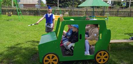 Сотрудники Госавтоинспекции совместно с отрядом ЮИД провели мероприятие по профилактике ДТП с участием пешеходов