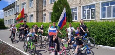 Сотрудники Госавтоинспекции приняли  участие в велопробеге