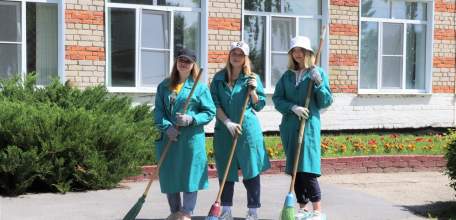 Школьники Елецкого района на время летних каникул могут временно трудоустроиться