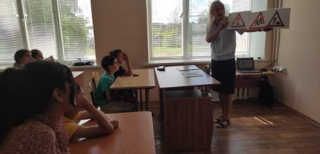 Урок по ПДД провели представители Госавтоинспекции в с. Талица Елецкого района