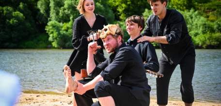 В Ельце состоялся первый спектакль в рамках проекта «Ландшафтный театр»