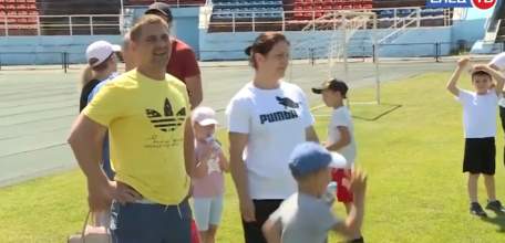 «Мама, папа, я»: в Ельце прошли семейные соревнования