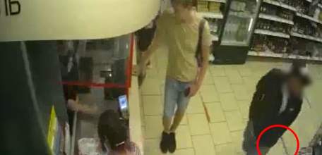 В Ельце задержан подозреваемый в открытом хищении бутылки вина из магазина