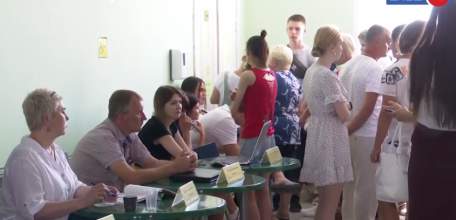 Лично, заочно и через Госуслуги: приёмная комиссия ЕГУ продолжает приём документов от абитуриентов