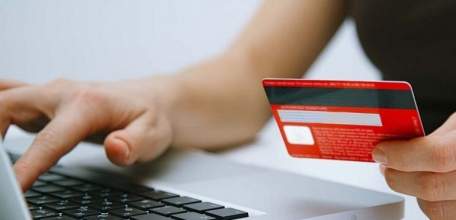 Ельчанка дважды взяла кредит для мошенников и отдала 1,4 миллиона рублей