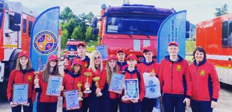 Юные спасатели из Ельца достойно выступили на XVI Всероссийских соревнованиях "Школа безопасности"