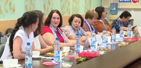 Представительницы местного отделения Союза женщин обсудили актуальные вопросы с руководителями региона и города Ельца