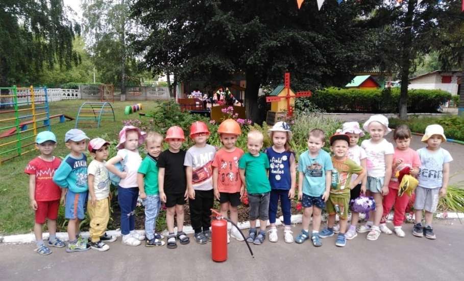 В Ельце дошкольники изучают правила пожарной безопасности