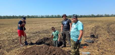 Школьники Елецкого района участвуют в акции «Вахта памяти»