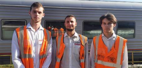 Студенты Елецкого железнодорожного техникума эксплуатации и сервиса на практике осваивают азы профессии
