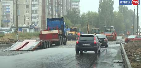 Всё строго по проекту: в 7-м микрорайоне идут активные работы по реконструкции дорожного полотна