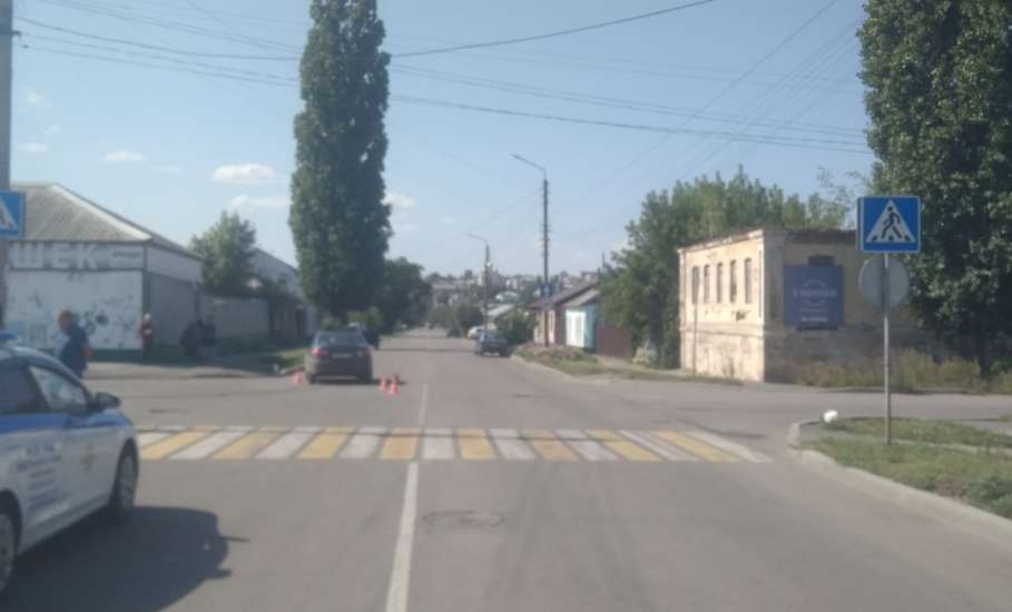 ДТП в Ельце на перекрестке с ул. Новолипецкой