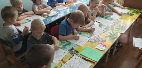 В детском саду Ельца разрабатывают современные методики обучения дошкольников чтению и письму