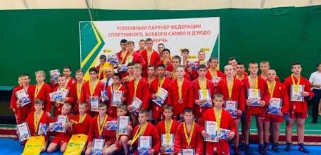 Елецкий самбист стал призёром всероссийских соревнований