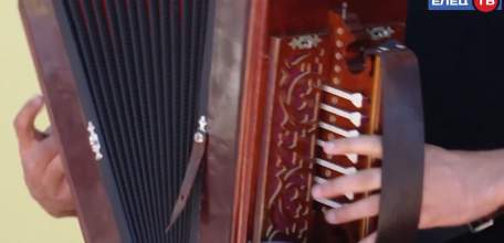 «Играй, гармонь!»: в Ельце с размахом прошёл 38-й фестиваль народного творчества имени Афанасия Матюхина