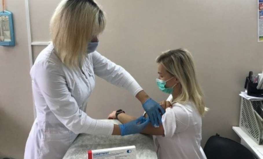 Центральная районная больница приглашает жителей Елецкого района пройти вакцинацию против гриппа