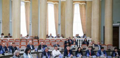 Более 380 миллионов рублей будет направлено на повышение зарплат бюджетникам в Липецкой области