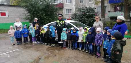 Сотрудники ГИБДД проводят мероприятия «Внимание – дети!» в детских садах