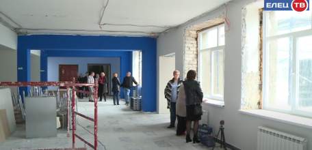 Ход ремонта в лицее №5 проинспектировали родители