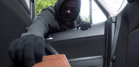 Житель Елецкого района признан виновным в похищении у гражданина паспорта и других важных личных документов