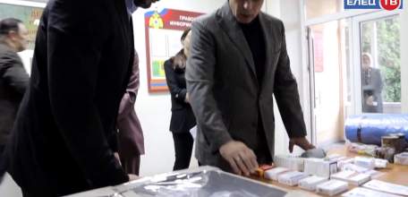 Игорь Артамонов посетил штаб «Своих не бросаем» и встретился с мобилизованными гражданами