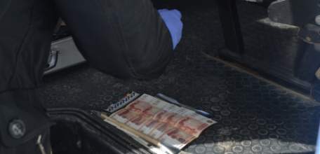 В Ельце бывший юрисконсульт муниципального учреждения подозревается в получении взятки в крупном размере