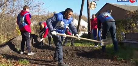 Подставили плечо: волонтёры штаба «Мы вместе» помогают семьям мобилизованных ельчан