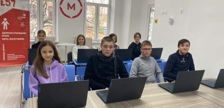 Ученики СШ №1 им. М.М. Пришвина вместе с педагогами приняли участие в профпробах в рамках проекта «Билет в будущее»