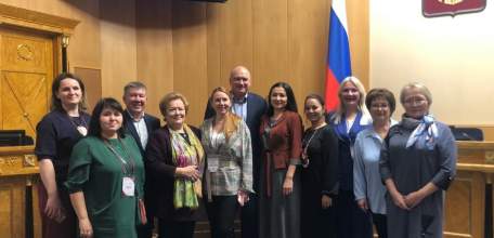 Елецкая рояльная гармоника и романовская игрушка вошли в Антологию народной культуры