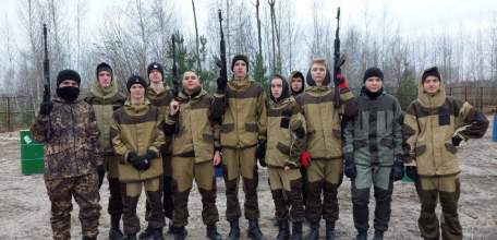 Елецкие старшеклассники принимают участие в военно-патриотической смене в лагере "Авангард"