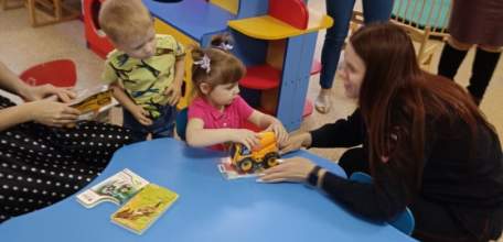 В преддверии «Всемирного дня ребенка» сотрудник ГИБДД посетил Елецкий специализированный Дом ребенка