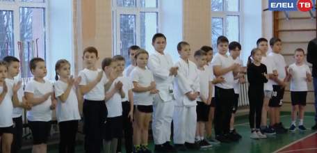 Дню Самбо посвящается: в школе №1 им. М.М. Пришвина состоялось первенство спортивной школы «Спартак»