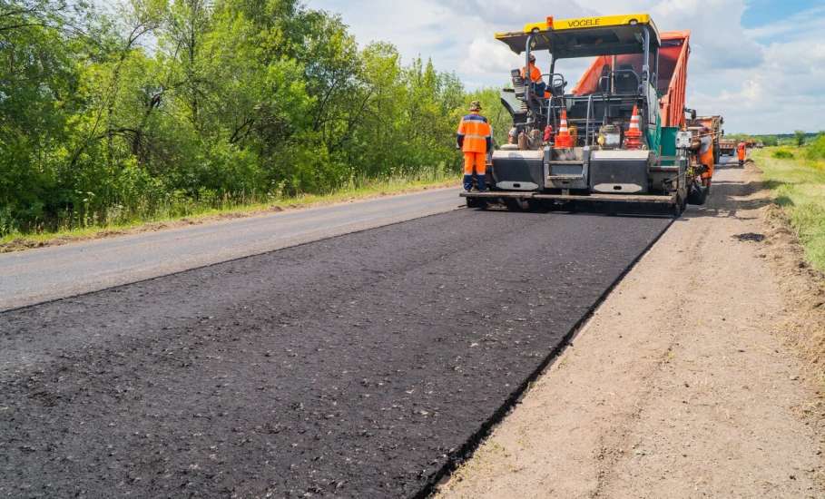 После вмешательства прокуратуры Елецкого района три автодороги включены в программу ремонта дорог общего пользования местного значения на 2023 год