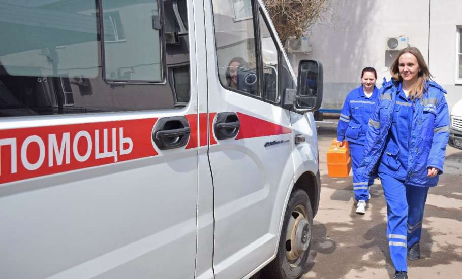 Липецкая область получит новые машины скорой помощи и школьные автобусы