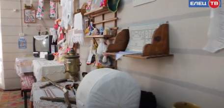 Сотрудники историко-краеведческого музея школы №1 им. М.М. Пришвина собирают новые экспонаты