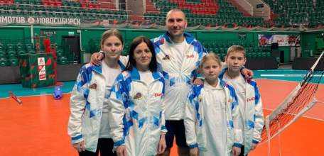 Многодетная семья Захаровых стала лучшей елецкой семьей среди работников ОАО РЖД Российской Федерации