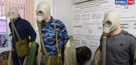 В местном отделении ДОСААФ продолжаются занятия по военной подготовке студентов