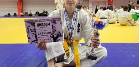 Ельчанка завоевала бронзу на соревнованиях по киокусинкай
