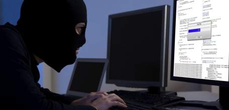 Ельчанин попался на уловку мошенников