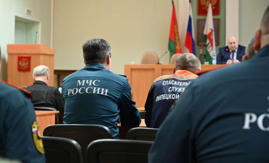 В преддверии православного праздника в зале заседаний городской администрации состоялось собрание КЧС