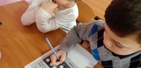 Елецкие школьники поговорили о российском движении детей и молодежи «Движение первых» в рамках занятия «Разговоры о важном»