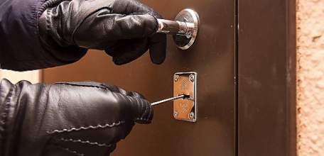 В Ельце сотрудниками полиции раскрыта квартирная кража