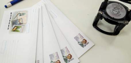 Почтовый конверт с оригинальной маркой вышел в Липецкой области в честь 150-летия Пришвина