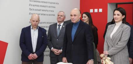 Игорь Артамонов оценил обновленные социальные объекты в Ельце