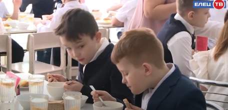 Что сегодня на обед? Местное отделение партии «Единая Россия» совместно с родителями учеников